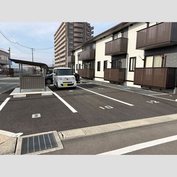 駐車場 (駐車場)