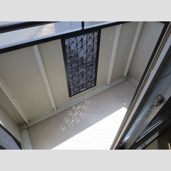 バルコニー・ベランダ (バルコニー)