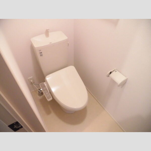 トイレ (トイレ)