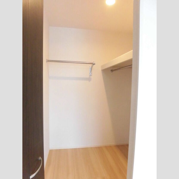 収納 (ウォークインクローゼット)