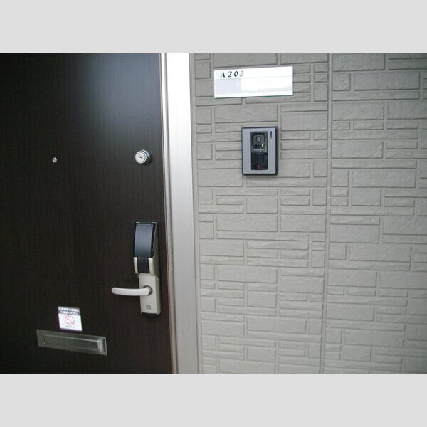 玄関 (風除室あり)