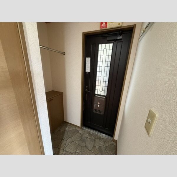 玄関 (玄関)