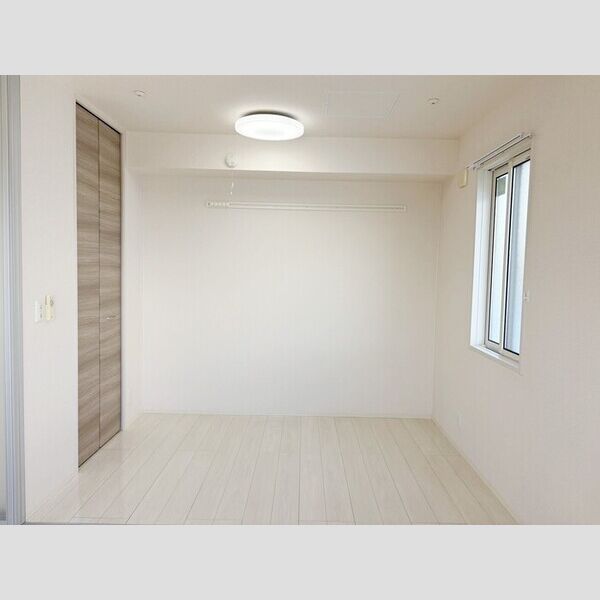 その他 (洋室)