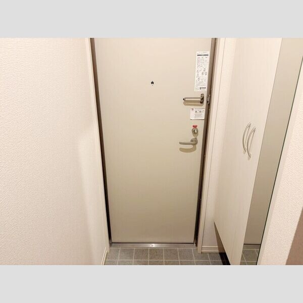 玄関 (玄関)