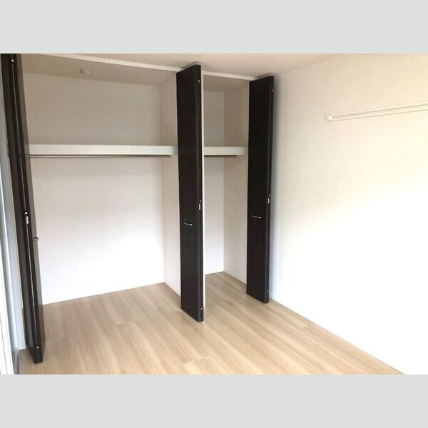 収納 (洋室収納)