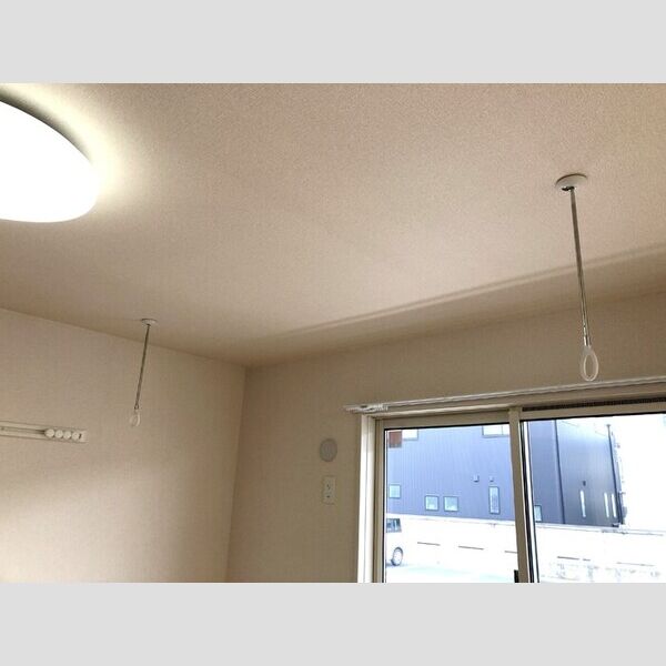 その他設備 (室内物干し)