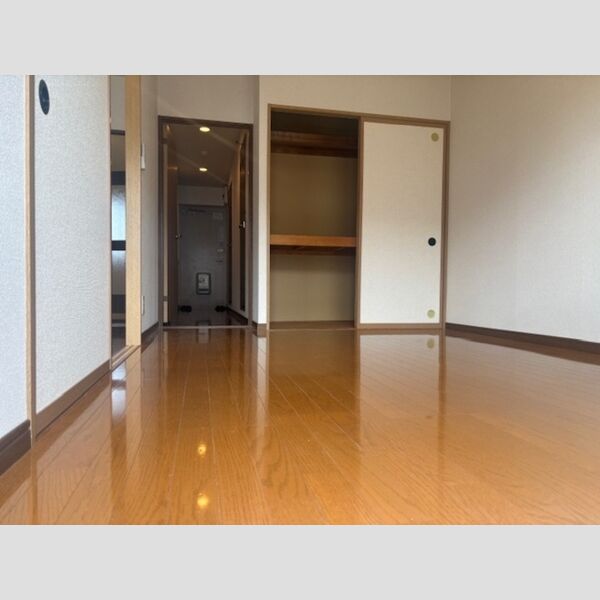 その他 (洋室 6帖)