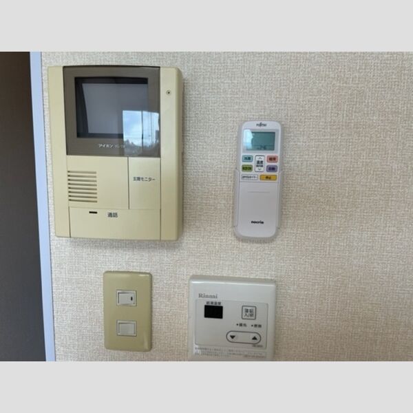 その他設備 (モニター付きインターホン)