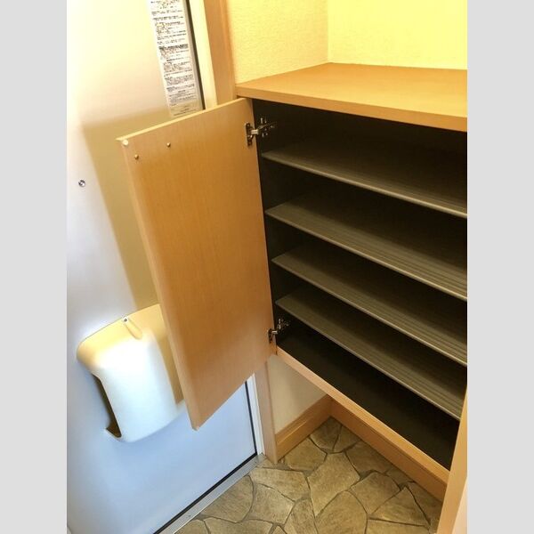 玄関 (シューズボックス)