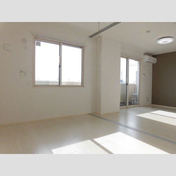 居室・リビング (南洋室・LDK)