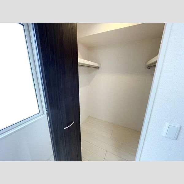 収納 (ウォークインクローゼット)