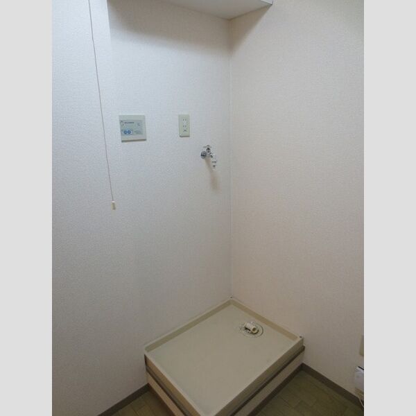 その他 (洗濯機置場)