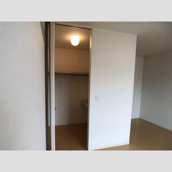 収納 (ウォークインクローゼット)