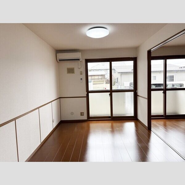 居室・リビング (DK)