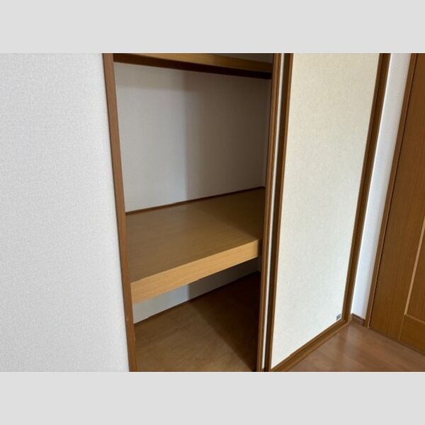 収納 (収納)