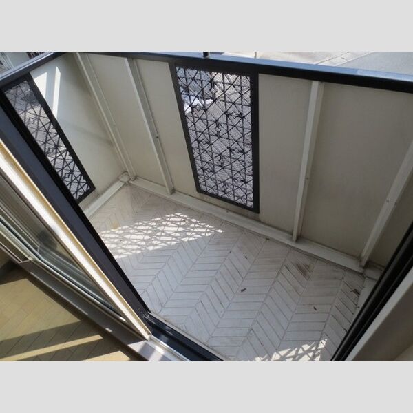 バルコニー・ベランダ (バルコニー)