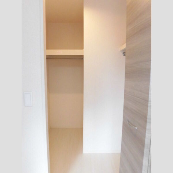 収納 (ウォークインクローゼット)