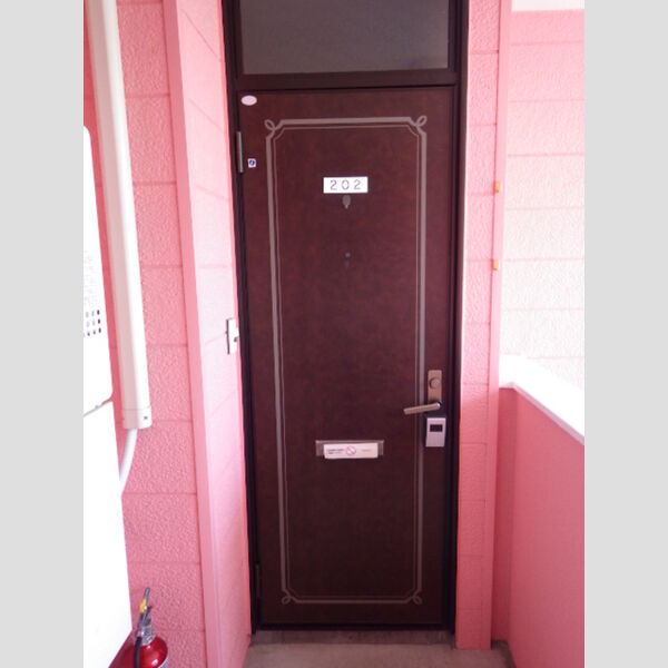 その他設備 (シリンダー鍵付ドア)