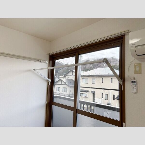 その他 (室内物干し)