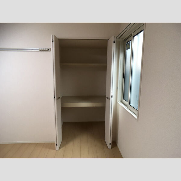 収納 (西洋室収納)