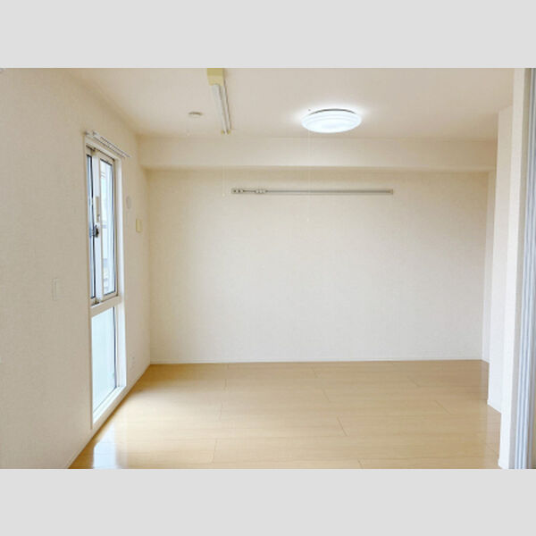 その他 (洋室　5帖)