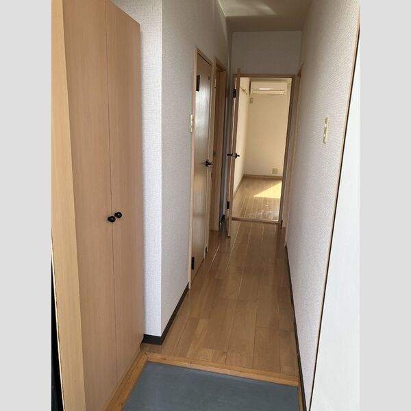 玄関 (玄関)