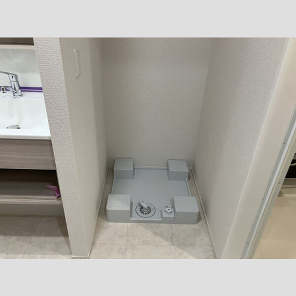 その他 (洗濯機置き場)