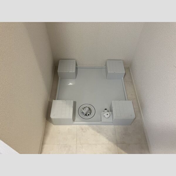 その他 (洗濯機置き場)