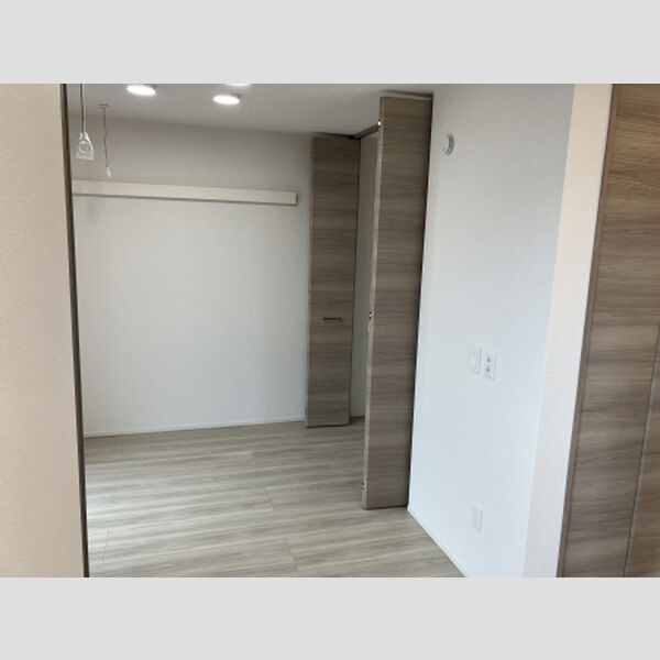 その他 (洋室)