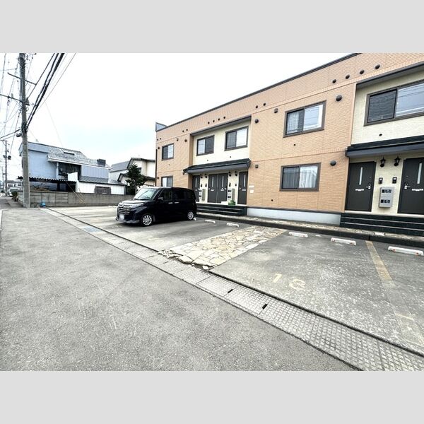 駐車場 (駐車場)