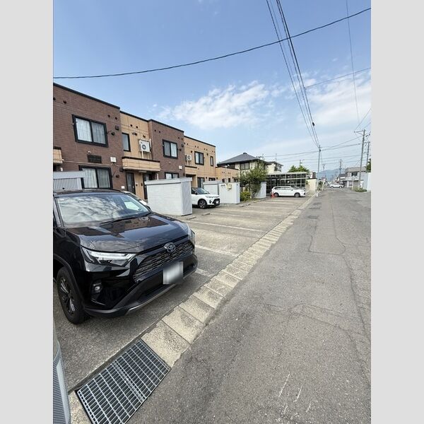 駐車場 (駐車場)
