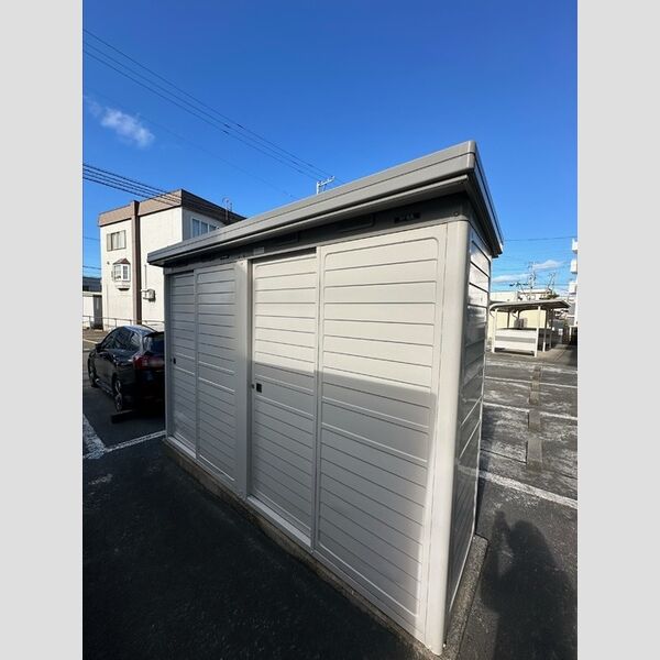 現地周辺 (物置)