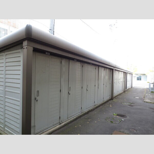 現地周辺 (物置)