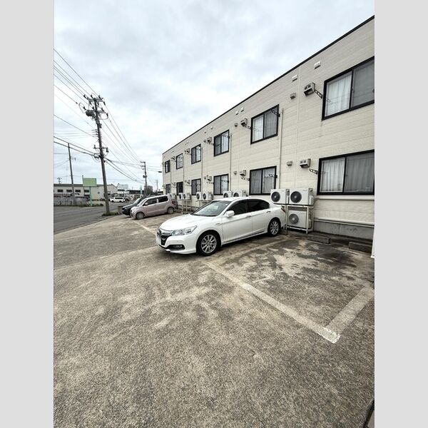 駐車場 (駐車場4)