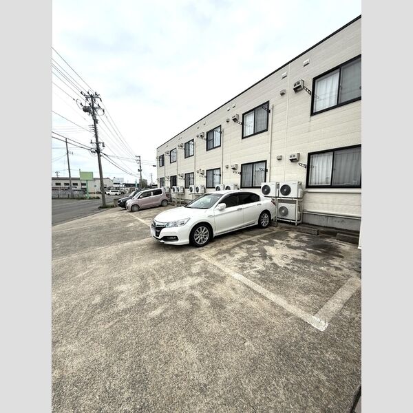 駐車場 (駐車場4)