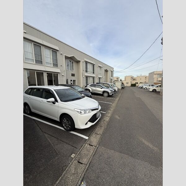 駐車場 (駐車場)