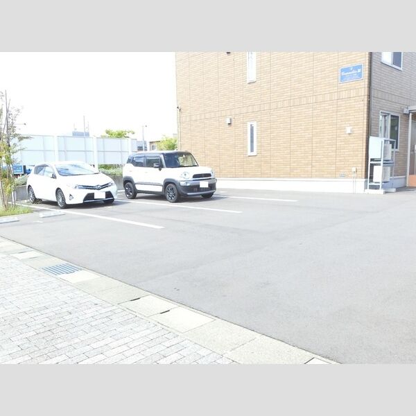 駐車場 (駐車場)