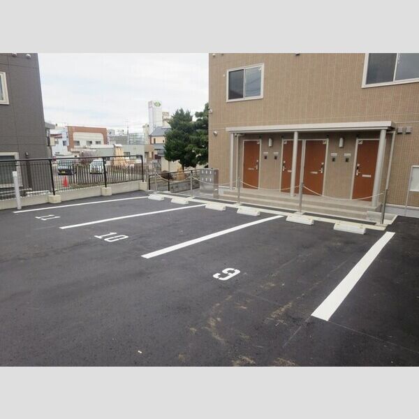 駐車場 (駐車場)