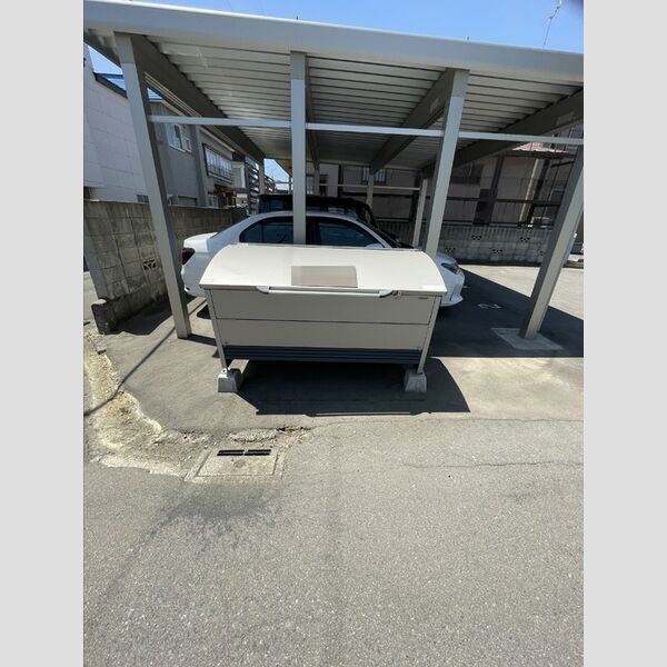 現地周辺 (ゴミ捨て場)