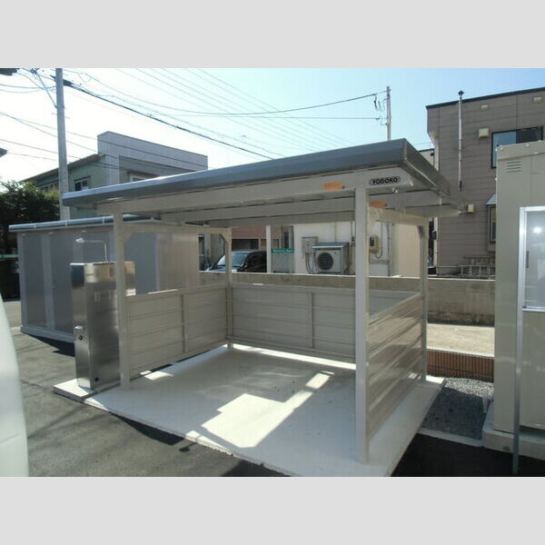 現地周辺 (駐輪場)