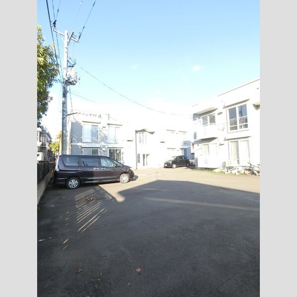 駐車場 (駐車場)