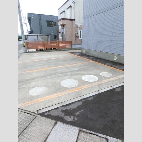 駐車場 (駐車場)