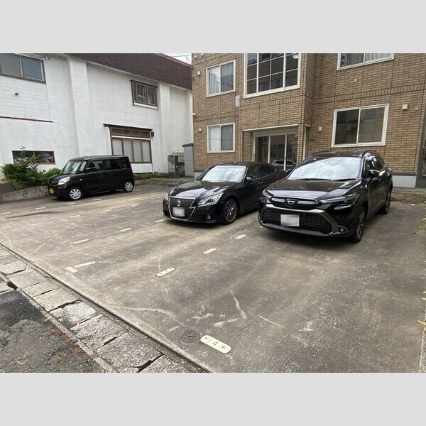 駐車場 (駐車場)