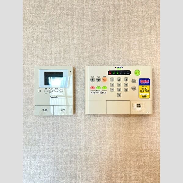 その他設備 (TVモニター付きインターホン　　ALSOK)