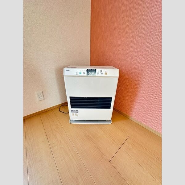 その他設備 (ストーブ)