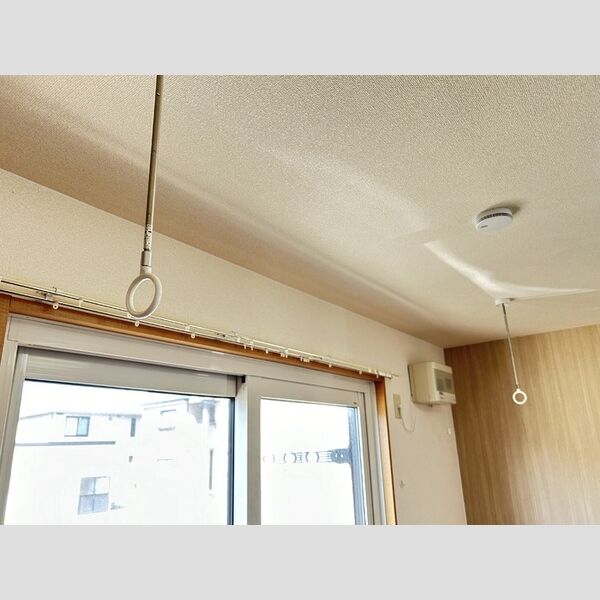 その他設備 (室内物干し)