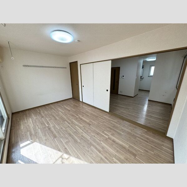 居室・リビング (洋室2)