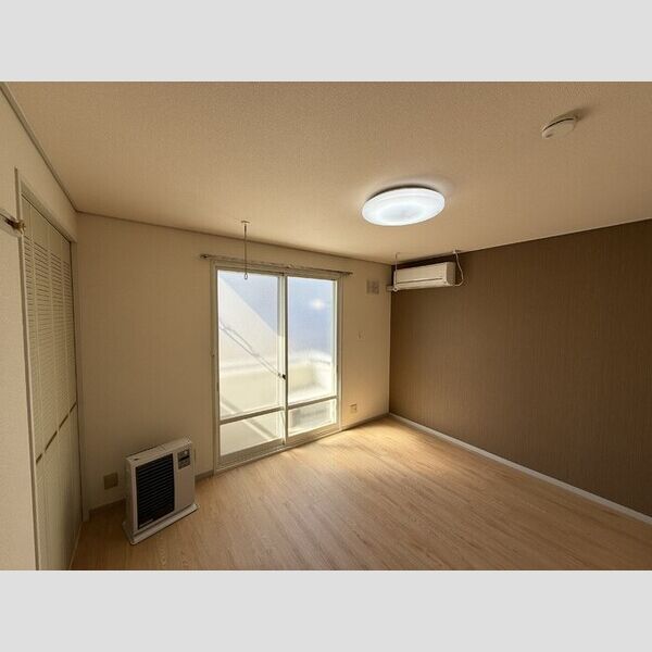 居室・リビング (洋室:7帖)