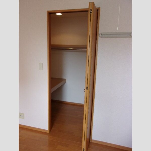 収納 (クローゼット)