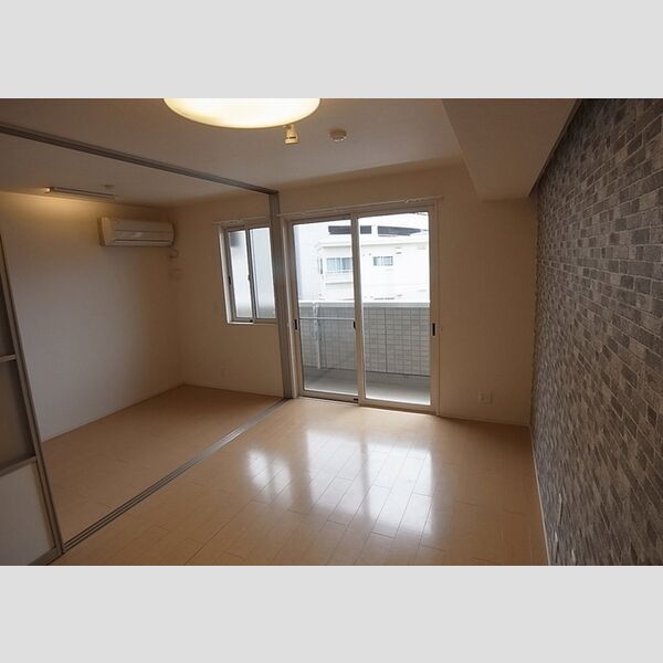 居室・リビング (LDK10帖、洋室3.3帖)